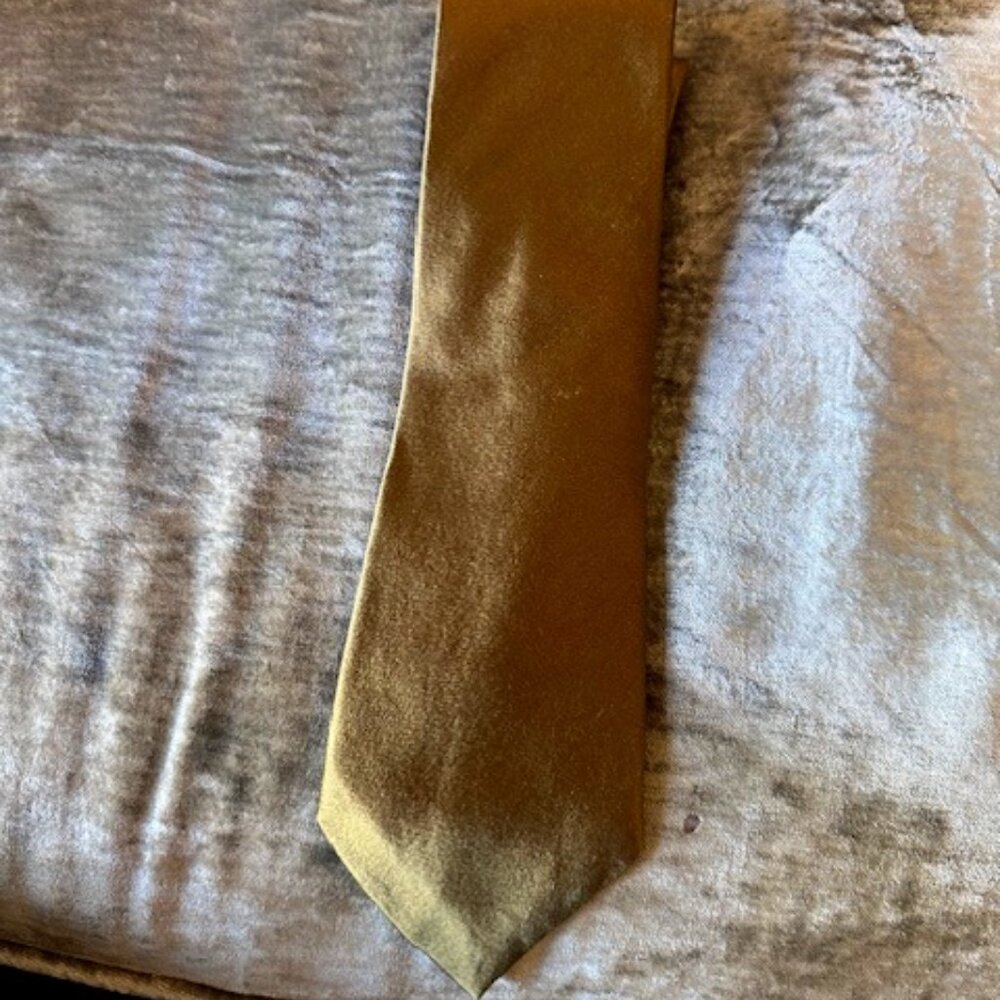 Men's Donna Karen New York Tie.  Classy.  Burnt Gold